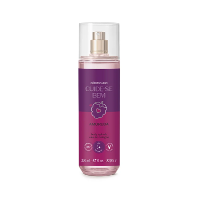 Frasco transparente de body splash Amoruda com rótulo roxo e rosa