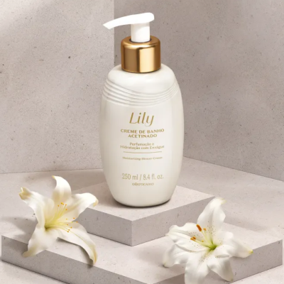 Frasco de creme de banho Lily com duas flores brancas de lírio e base de cimento cinza