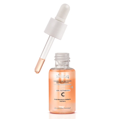 Frasco de sérum antioxidante com conta-gotas e texto do rótulo visível