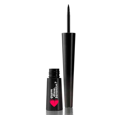 Eyeliner líquido preto com texto 'quem disse, berenice?' e coração vermelho