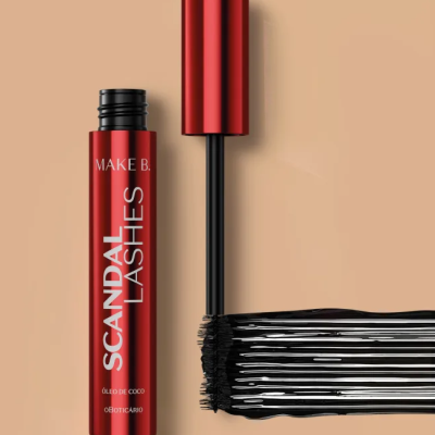 Embout de mascara de pestanas vermelho com texto branco, pincel e traço preto
