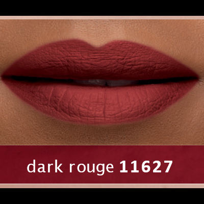 Lábios com batom mate vermelho escuro dark rouge 11627