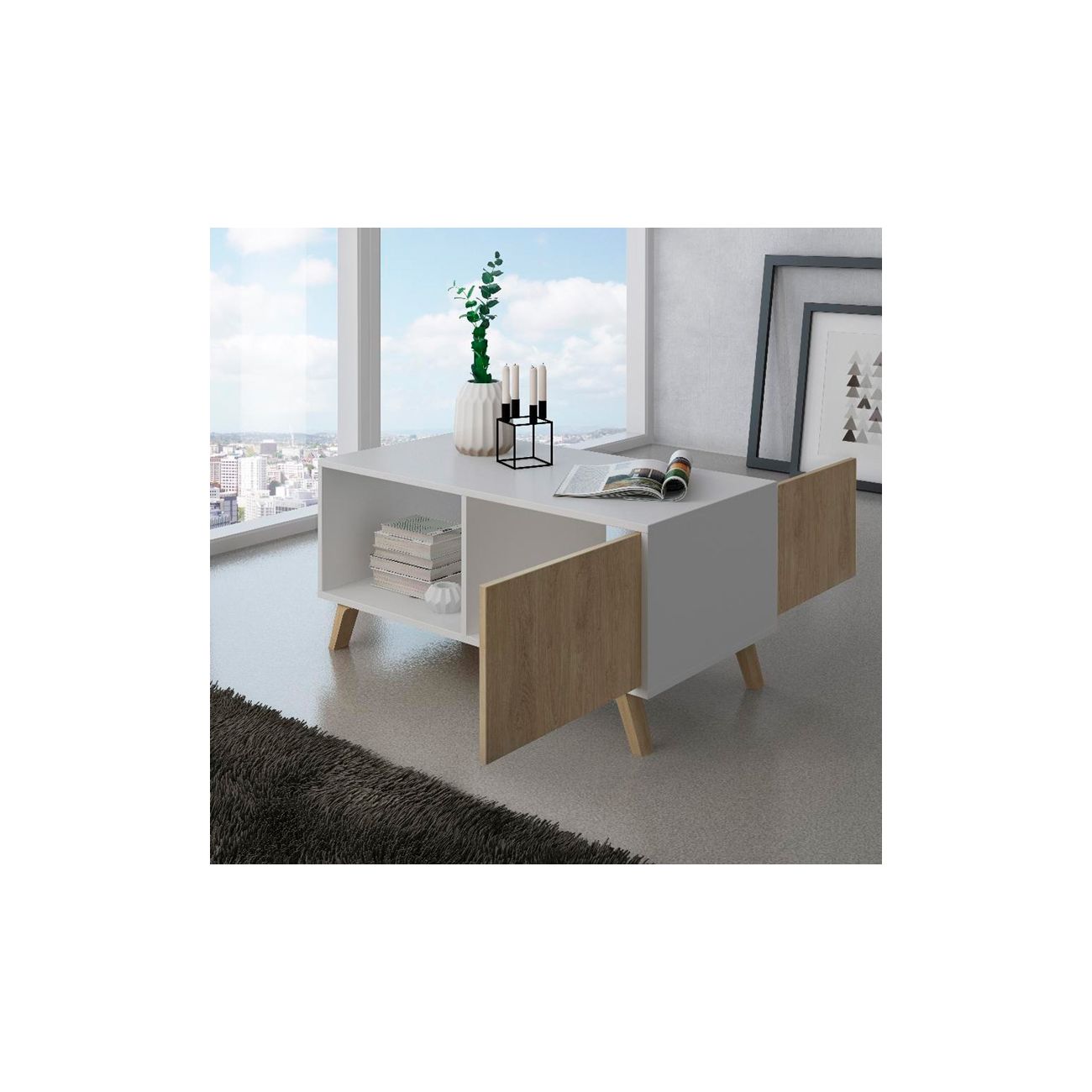 Mesa de centro branca com portas de madeira clara e decoração