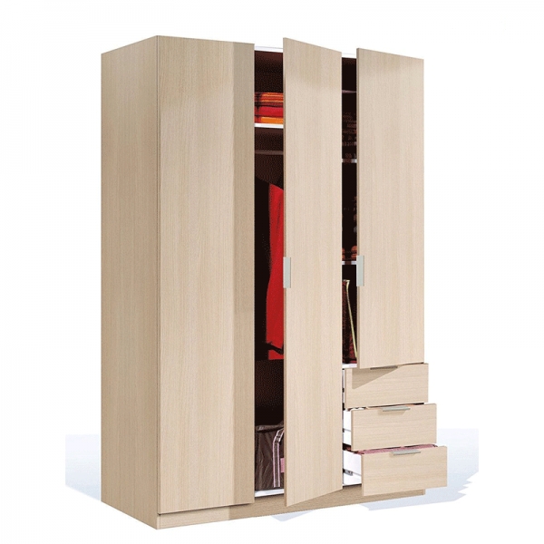 Guarda-roupa de madeira clara com portas e gavetas abertas