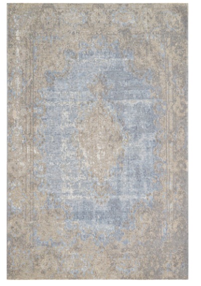 Tapete retangular com padrão tradicional em tons azul claro, cinza e bege