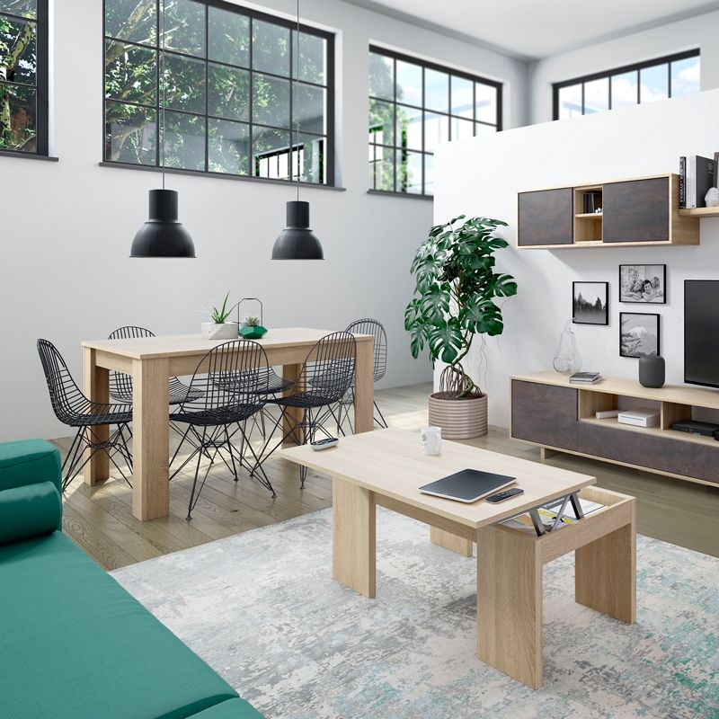 Sala de estar moderna com móveis de madeira clara, sofá verde, cadeiras pretas e decoração minimalista