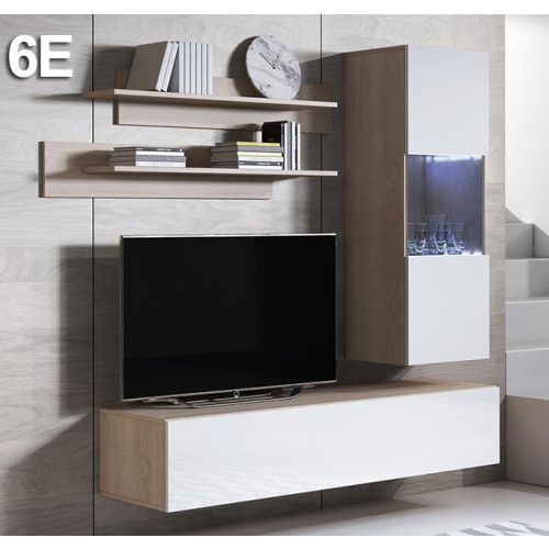 Conjunto móvel sala estar madeira clara e branco com TV e prateleiras