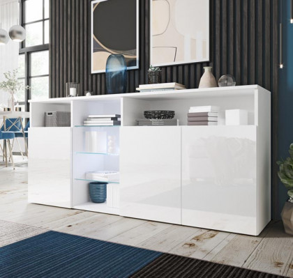 Aparador branco lacado com compartimentos e portas de correr numa sala moderna