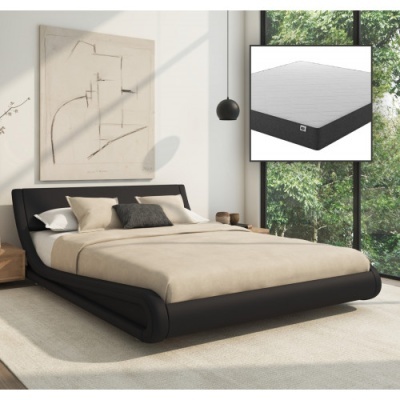 cama de casal com roupa bege e cabeceira preta em quarto moderno com janela para natureza