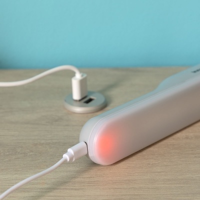 Candeeiro&#x20;LED&#x20;Recarreg&#x00E1;vel&#x20;Magn&#x00E9;tico&#x20;2&#x20;em&#x20;1