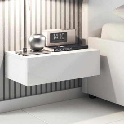 Mesa de cabeceira branca suspensa com relógio digital, vaso e livros