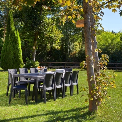 Mesa&#x20;de&#x20;exterior&#x20;Luma