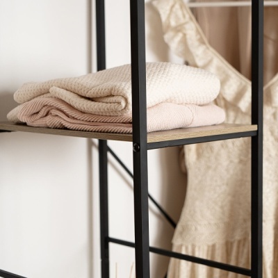 Charriot&#x20;em&#x20;A&#x00E7;o&#x20;e&#x20;Madeira&#x20;com&#x20;Prateleiras