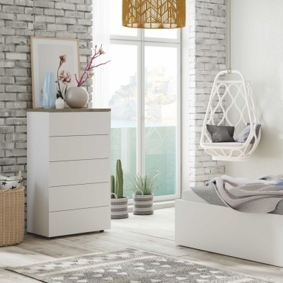 C&#x00F3;moda&#x20;de&#x20;5&#x20;Gavetas