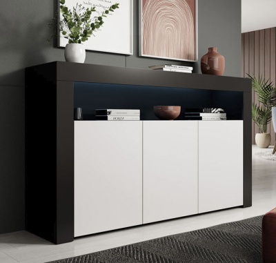 Aparador moderno preto e branco com decoração em sala