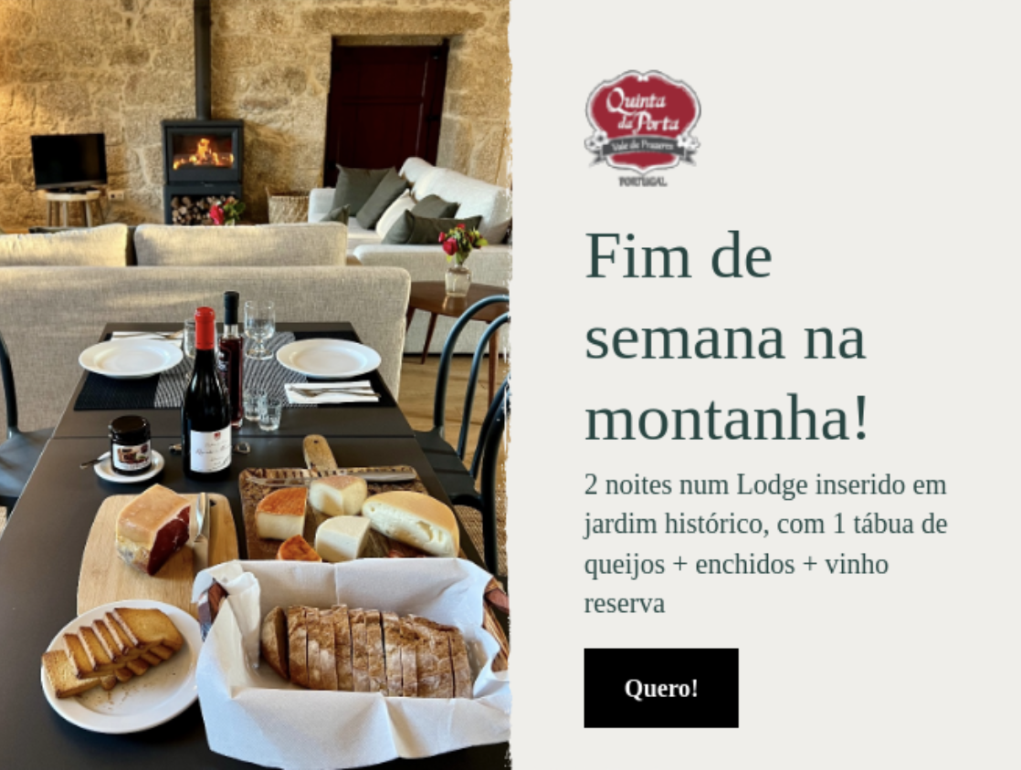 Fim de semana na montanha Mesa posta com pão, queijos, enchidos e vinho em ambiente rústico interior