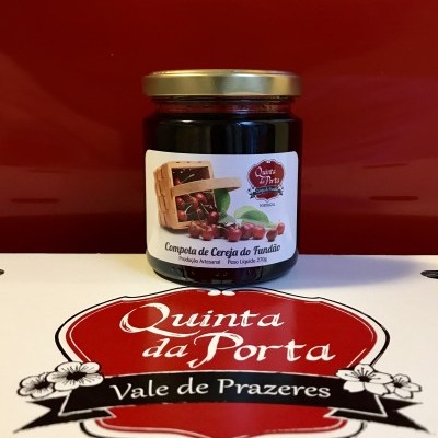 https://www.lojadaquinta.com/product/compota-de-cereja-do-fundao