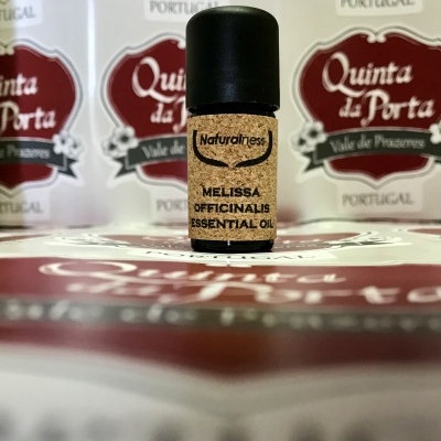 https://www.lojadaquinta.com/product/oleo-essencial-de-erva-cidreira-5ml