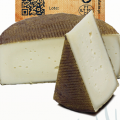 https://www.lojadaquinta.com/product/queijo-de-cabra-curado-casca-corada