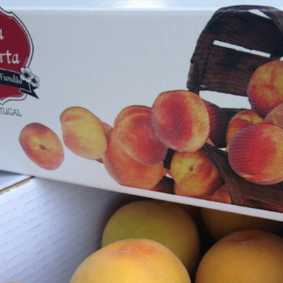 https://www.lojadaquinta.com/product/caixa-de-pessegos-8un-amarelos-24h