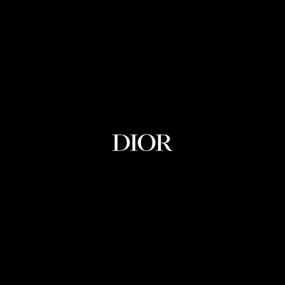 Texto branco DIOR em fundo preto
