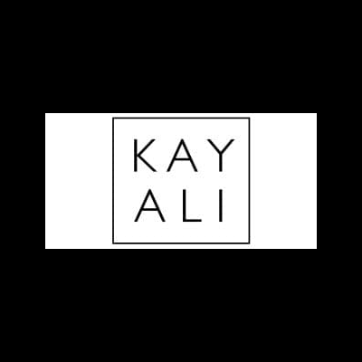 Logótipo preto e branco da marca KAY ALI