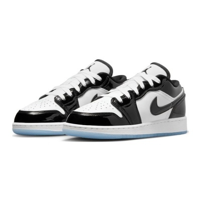 Ténis Nike Air Jordan 1 Low preto e branco