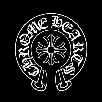 Logotipo branco de Chrome Hearts com janela circular e cruz no centro