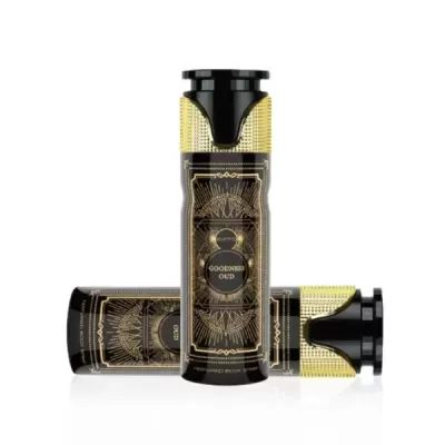 Frascos pretos e dourados de spray corporal Goodness Oud