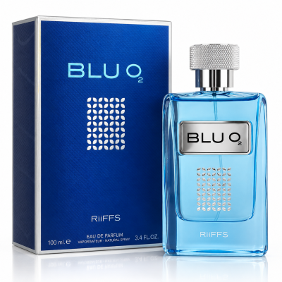 Perfume BLU O2 em frasco azul transparente com tampa prateada e caixa azul
