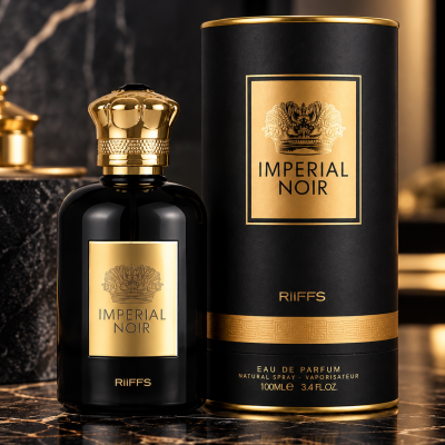 Frasco de perfume preto com rótulo dourado e embalagem cilíndrica preta e dourada