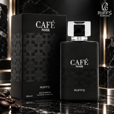 Frasco e caixa pretos do perfume CAFÉ NOIR RiiFFS sobre superfície preta