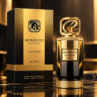 Frasco dourado de perfume MOMENTO Liquid Gold com caixa preta e dourada sobre mármore preto