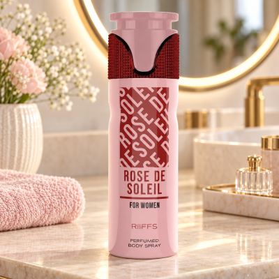 Frasco cor-de-rosa de spray corporal perfumado para mulheres RiiFFS no lavatório