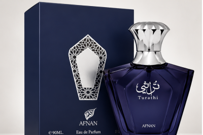 Frasco de perfume Turathi azul com caixa azul e detalhes prateados