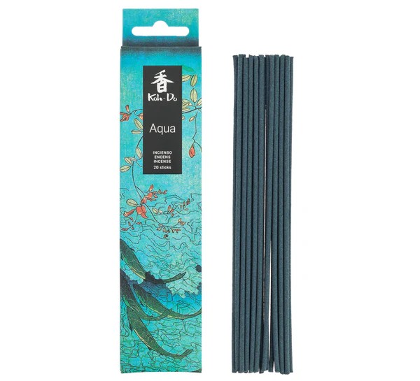 Incenso Koh Do Aqua 20 Sticks Incenso Kali-Do Aqua com 20 sticks em embalagem azul verde decorada