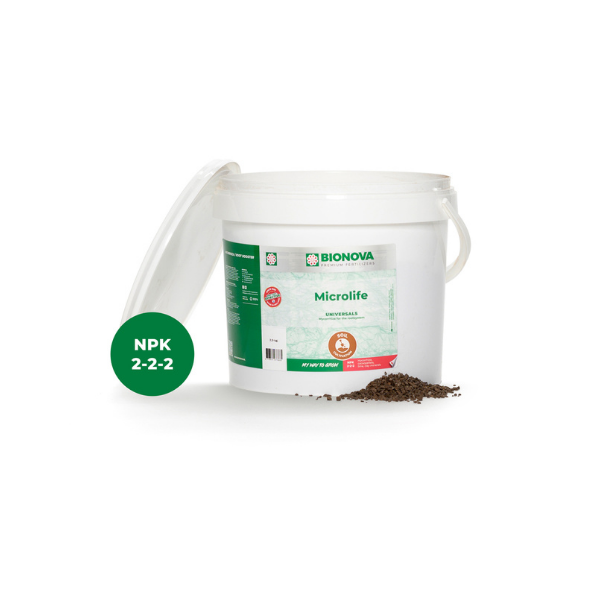 BIO NOVA ? MICROLIFE 2Kg Balde branco com adubo Microlife Bionova NPK 2-2-2 e grânulos castanhos