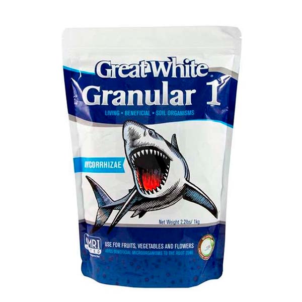 Great White® Micorrizas 1Kg Granulado Saco branco e azul de produto granular Great White Granular 1 com desenho de tubarão