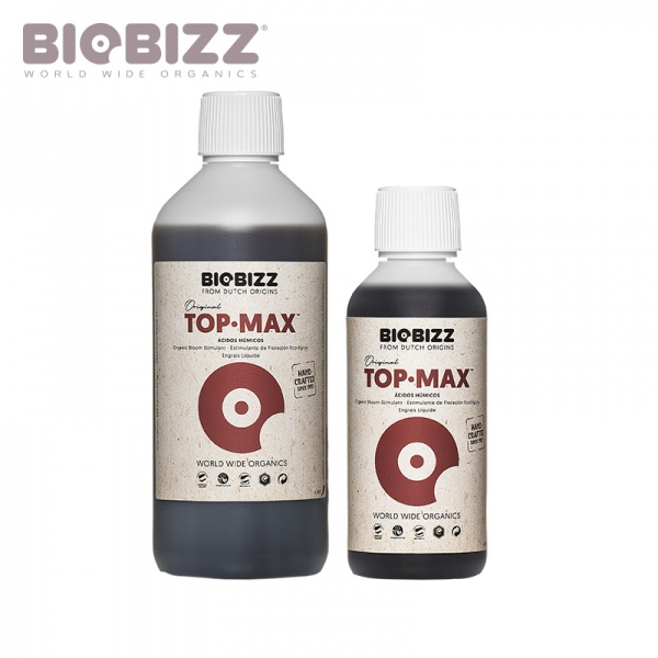 Top Max 500 ml Duas garrafas de TOP-MAX da BIOBIZZ com líquido escuro, fundo branco