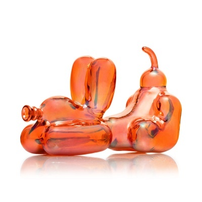 Escultura em vidro laranja translúcido com forma de balão abstracto