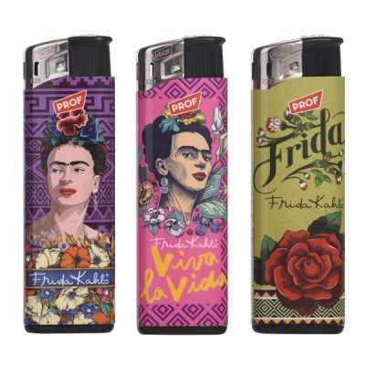 Três isqueiros PROF com ilustrações e textos de Frida Kahlo