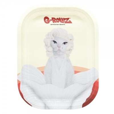 Tabuleiro metálico com gato retratado de forma estilizada como Marilyn Monroe.