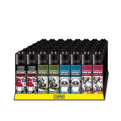 Isqueiros Clipper com desenhos de ovelhas coloridas e texto em alemão numa base amarela