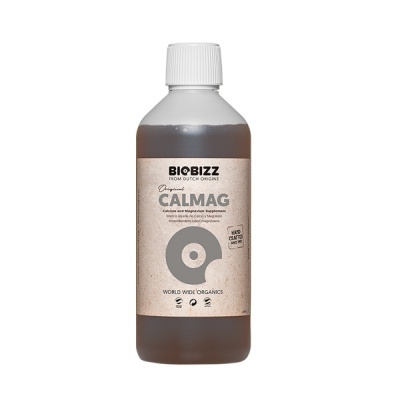 frasco de suplemento Calmag da BioBizz com rótulo bege e tampa branca