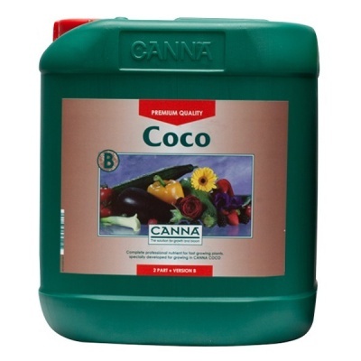 Recipiente verde de plástico com etiqueta rosa e texto CANNA COCO