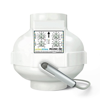 Ventilador industrial branco Primaklima com painel de controlo e sensor prateado