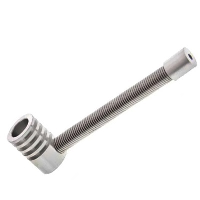 Cachimbo metálico prateado com corpo em espiral