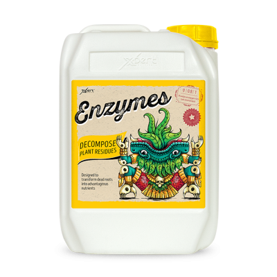 Garrafão branco com tampa amarela e rótulo amarelo de produto enzimático Enzymes