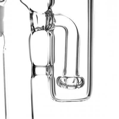 Acessório em vidro transparente com curvas e juntas