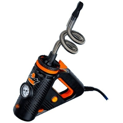 Máquina vaporizadora portátil preta com detalhes laranja e manómetro